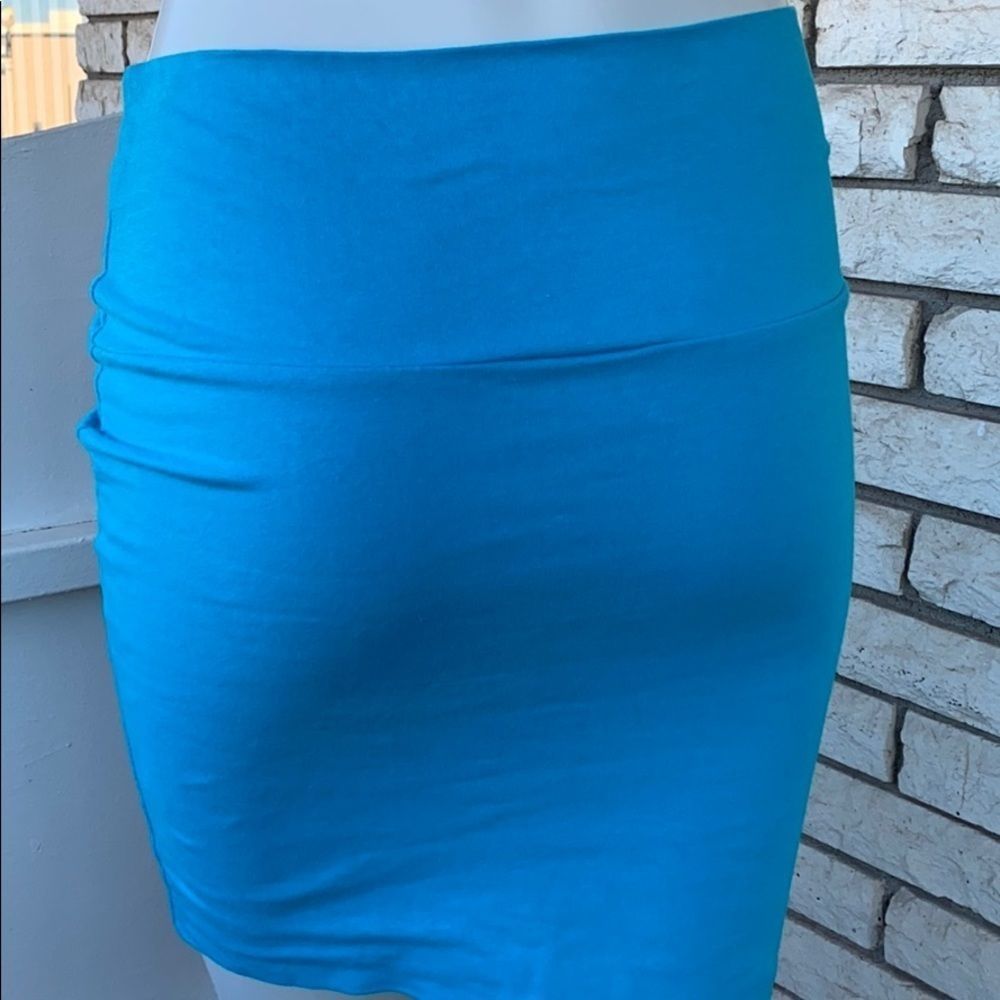 Knit Mini Skirt - Picture 4 of 5